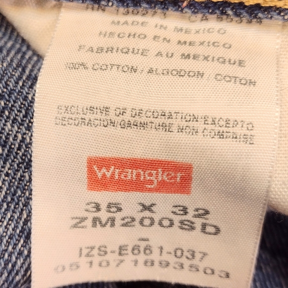 Wrangler Authentic straight leg blue jeans, size 35x32. - Picture 9 of 9